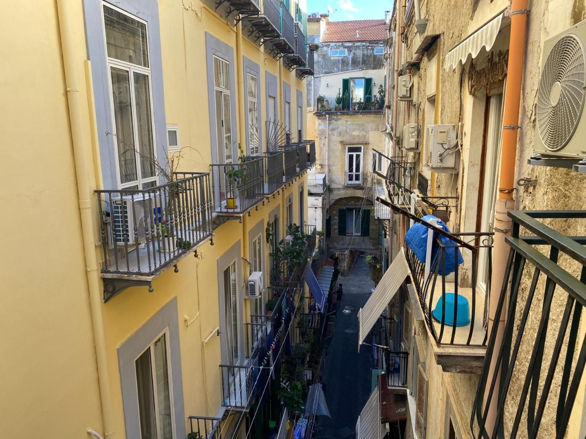Apartament Casa Gioia, Tra Palazzo Reale,Lungomare E Monte Echia Neapol Zewnętrze zdjęcie